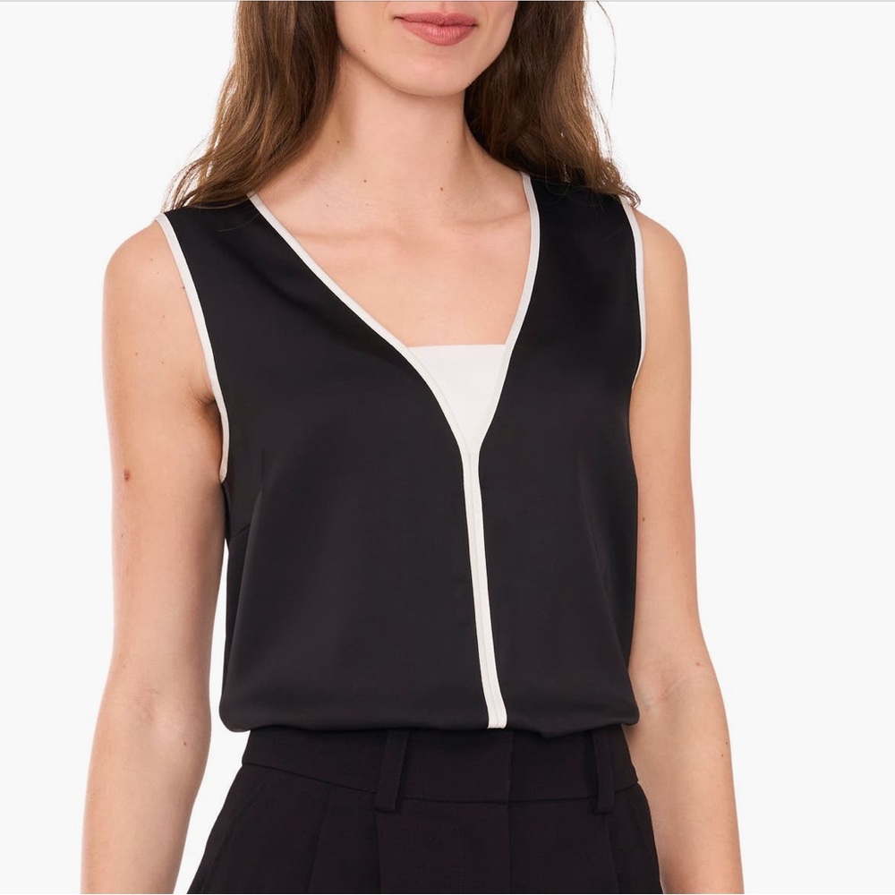 Halogen Piped sleeveless top